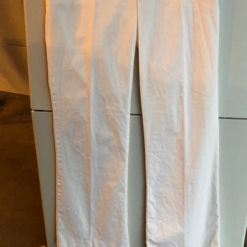Gap “perfect khakis” in white
